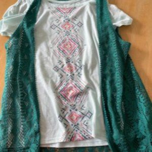 Girls Cold Shoulder Shirt and Lacy Open Shirt